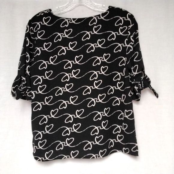 Apt 9 Blouse Black White Heart Swirl Button Down Sz S Coquette Feminine Whimsy - Picture 5 of 12